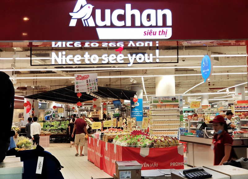 Đại siêu thị Auchan ở trung tâm thương mại Crescent Mall, Quận 7 (TP.HCM) được tập đoàn bán lẻ Pháp mua lại cuối năm ngoái từ hệ thống siêu thị Giant của tập đoàn bán lẻ Dairy Farm (Hong Kong) cuối năm ngoái - Ảnh: Minh Tâm/Nhà Quản Lý