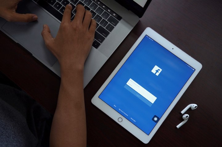 Facebook dự kiến phát hành một loại tiền mã hóa riêng có tên Libra vào năm 2020 nhằm lấn sân sang các dịch vụ thanh toán. Ảnh: Bảo Zoãn