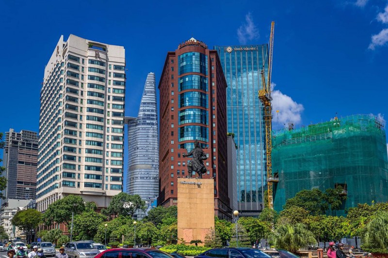 Các dự án bất động sản chen chúc nhau tại trung tâm quận I - Thành phố Hồ Chí Minh (Ảnh: Bảo Zoãn)