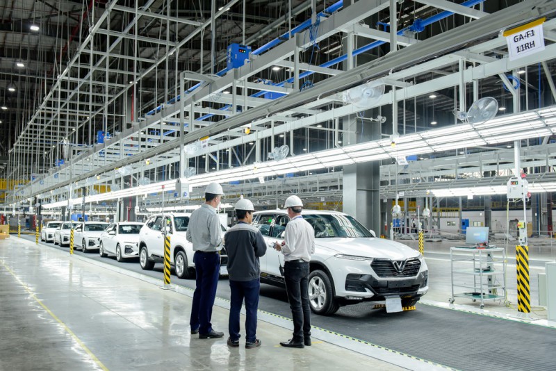 Xe ô tô VinFast trong lô sản xuất đầu tiên được kiểm nghiệm tại các quốc gia khác nhau tháng 3.2019 (Ảnh: VinFast)
