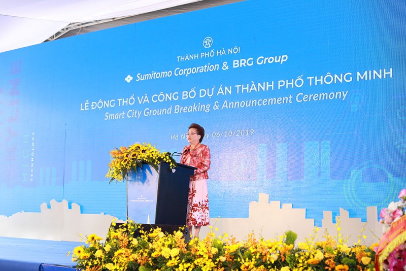 Madame Nguyễn Thị Nga - Chủ tịch BRG Group phát biểu tại Lễ động thổ (Ảnh: BRG Group)