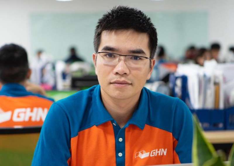 Nguyễn Trần Thi rời vị trí CEO của Giao Hàng Nhanh và chuyển sang One Mount Group của Tập đoàn Vingroup - Ảnh: Facebook nhân vật