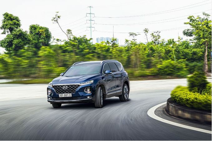 Hyundai Santa Fe hiếm khi được ưu đãi về giá so với các đối thủ cùng phân khúc (Ảnh: Internet)