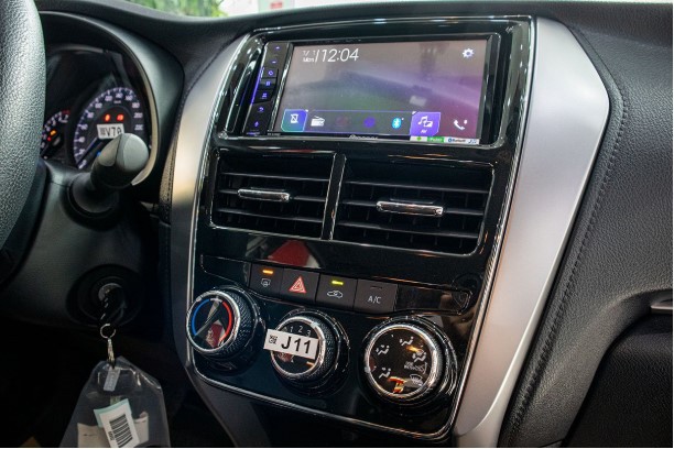 Toyota Vios 2020 có màn hình DVD kết nối Apple CarPlay và Android Auto