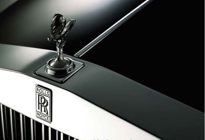Logo thương hiệu Rolls-Royce.