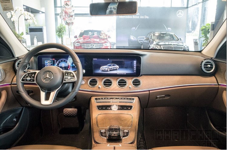Đánh giá xe Mercedes-Benz E 200 Exclusive 2020 vừa ra mắt Việt Nam