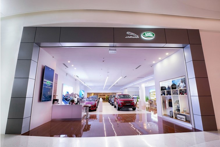 Jaguar Land Rover Việt Nam mở thêm showroom trưng bày tại Hồ Chí Minh