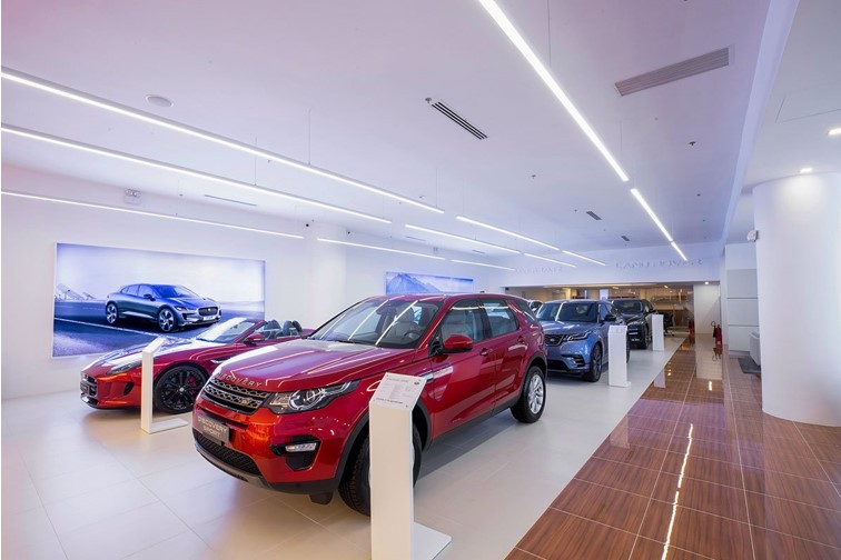 Jaguar Land Rover Việt Nam mở thêm showroom trưng bày tại Hồ Chí Minh