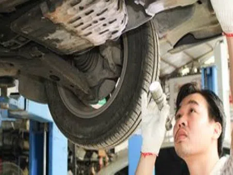 Thói quen lái xe ô tô "ngô nghê' của một số tài xế Việt