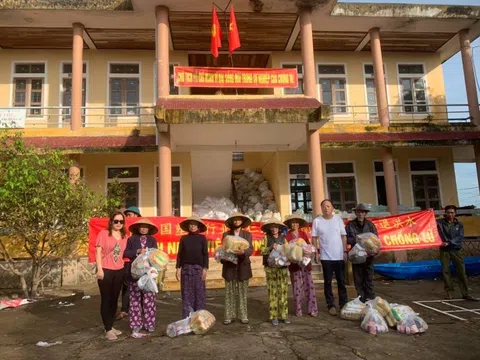 Doanh nghiệp ngành nhựa Trung Quốc tại Việt Nam hỗ trợ đồng bào miền Trung