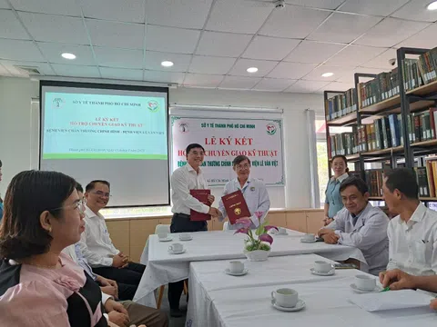 Bệnh viện Lê Văn Việt ký hợp tác với Bệnh viện Chấn thương Chỉnh hình để nhận hỗ trợ chuyển giao kỹ thuật chuyên sâu