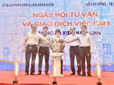 Hà Nội: Hơn 1.200 chỉ tiêu tuyển dụng tại Ngày hội tư vấn và giao dịch việc làm quận Hoàn Kiếm