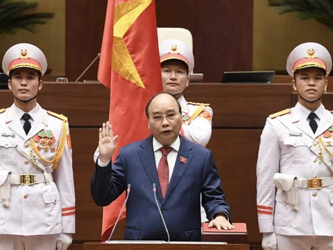 Chủ tịch Nước  Nguyễn Xuân Phúc tuyên thệ nhậm chức trước Quốc hội