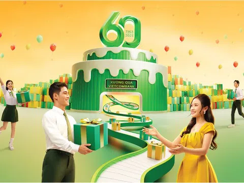 Sinh nhật 60 năm: Vietcombank khuyến mại hơn 160.000 quà tặng, tổng giá trị gần 23 tỷ đồng.