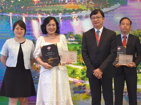 VINHOMES được vinh danh Top 10 chủ đầu tư bất động sản hàng đầu Việt Nam