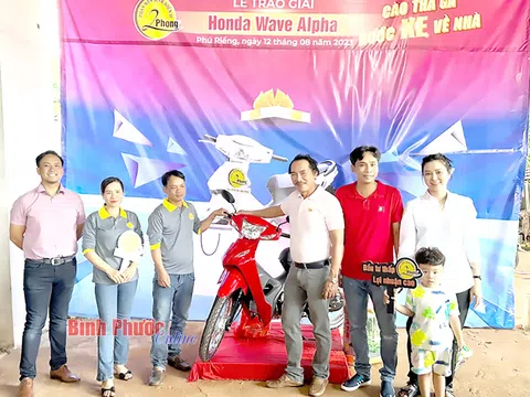 Phân bón 2 Phong trao thưởng chiếc xe máy Wave Alpha cho khách hàng may mắn