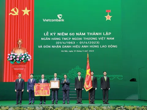 Lễ kỷ niệm 60 năm thành lập Vietcombank và đón nhận danh hiệu Anh hùng Lao động thành công tốt đẹp