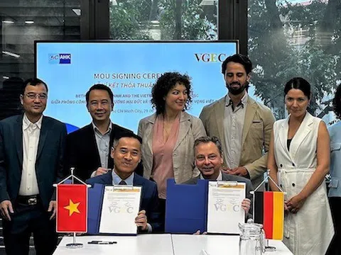 Công ty Cổ phần Khát vọng Việt Đức tổ chức buổi ký kết hợp tác với Phòng Công nghiệp thương mại Đức tại Việt Nam