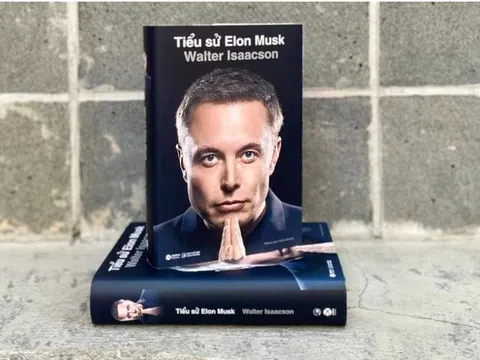 Các CEO nói gì về cuốn sách "Tiểu sử Elon Musk" bản tiếng Việt của Alpha Books?