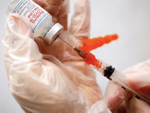 Công ty Moderna khẳng định mình sẽ “dẫn đầu” thị trường vắc xin RSV sau khi cổ phiếu tăng 7%